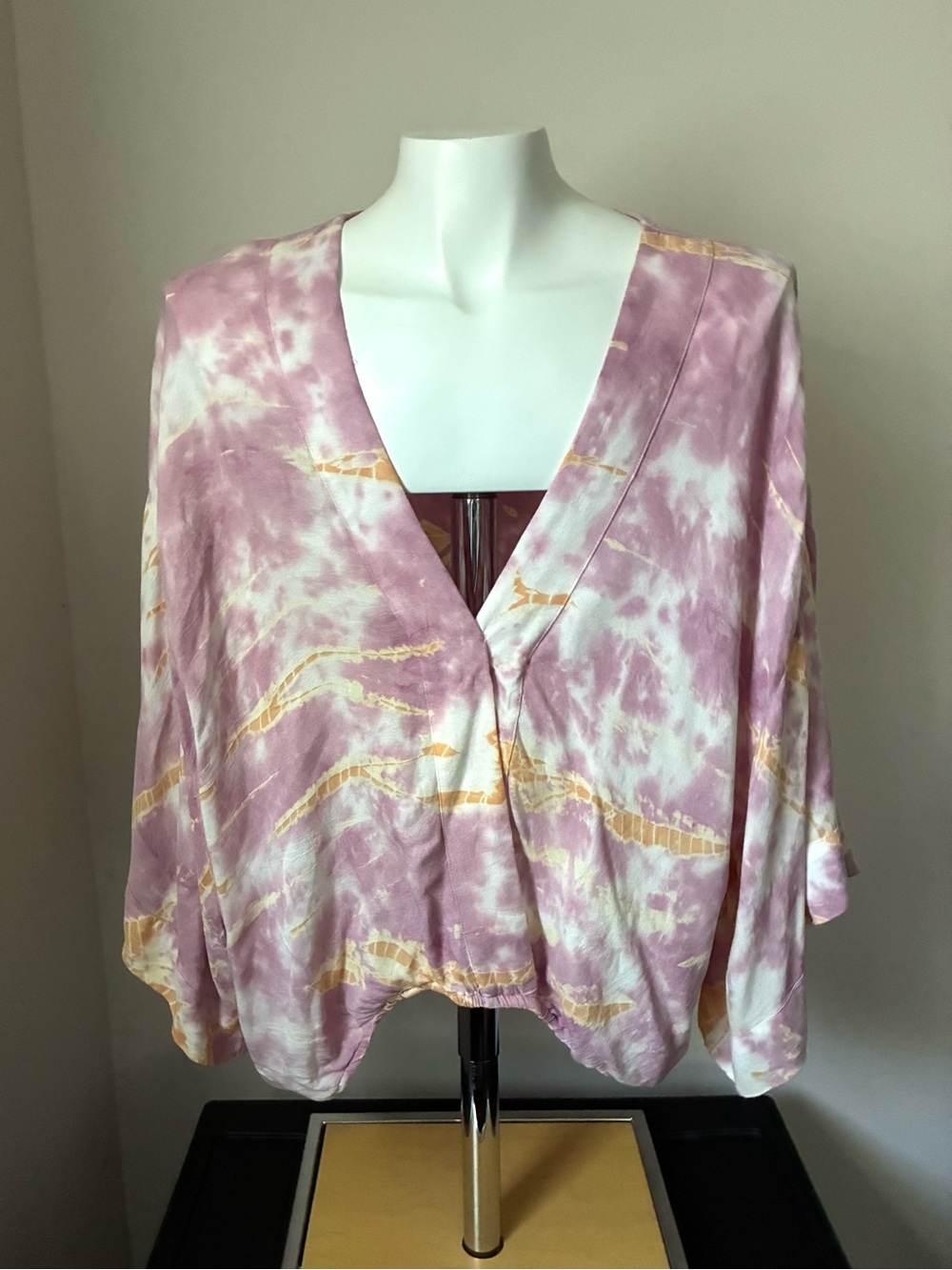 Young fabulous and broke wrap tie dye S